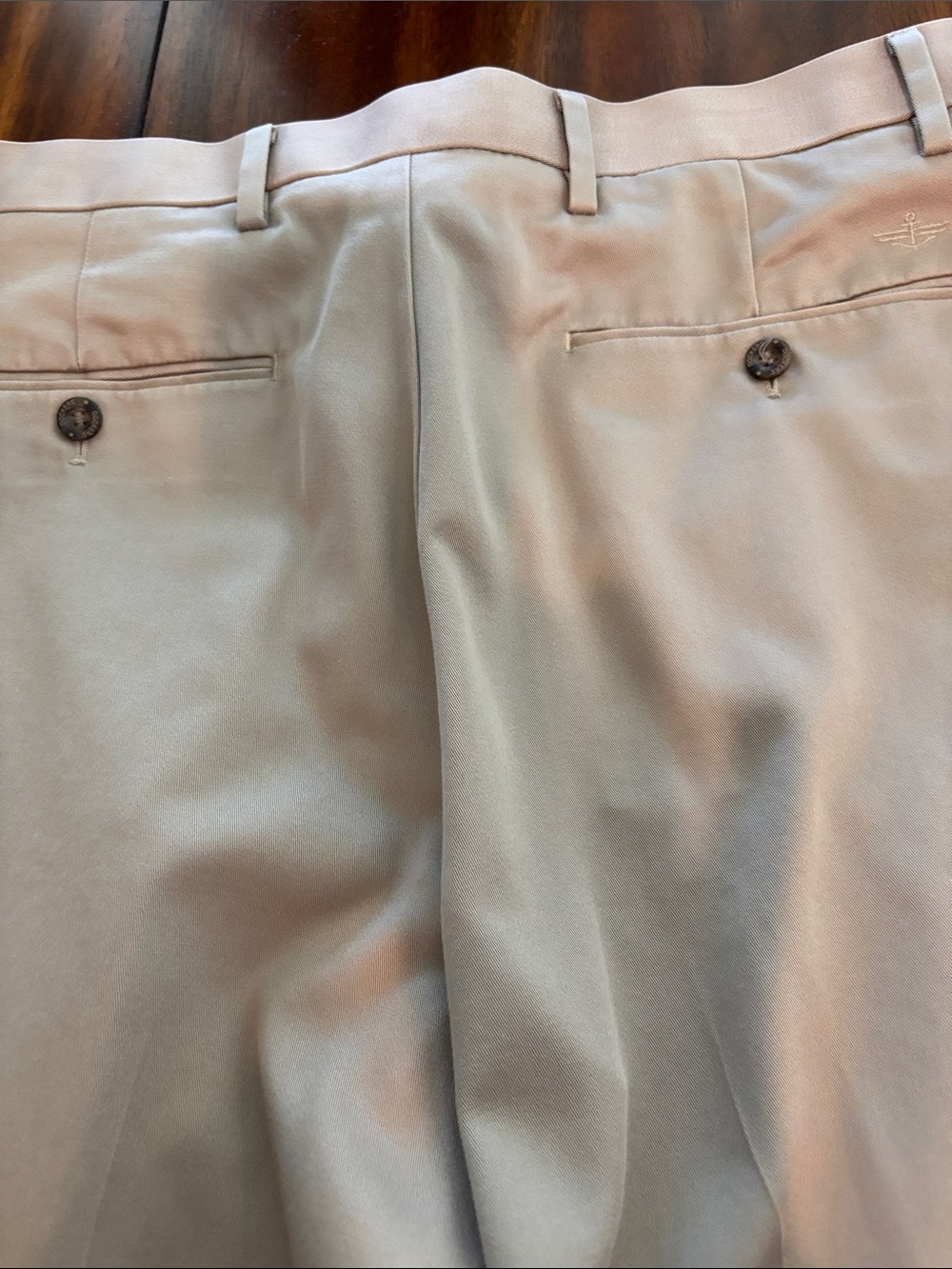 Dockers Men's Chinos in Navy and Khaki - Picture 7 of 10